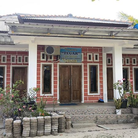 Penginapan Tegar Sawarna Exterior photo