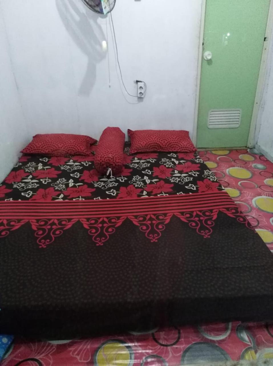 Penginapan Tegar Sawarna Exterior photo